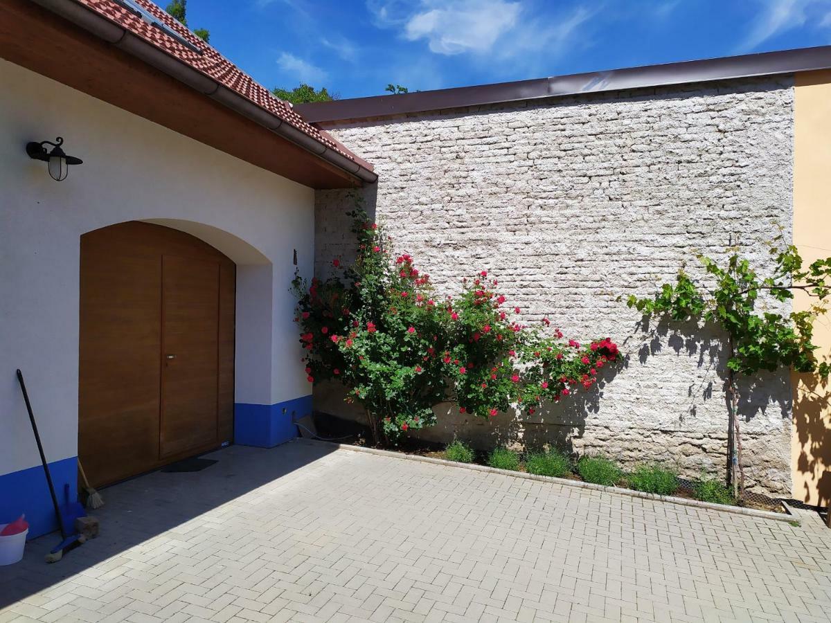Apartment Koprivovi Němčičky Buitenkant foto