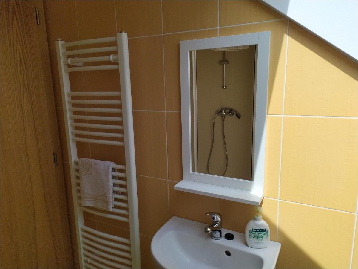 Apartment Koprivovi Němčičky Buitenkant foto